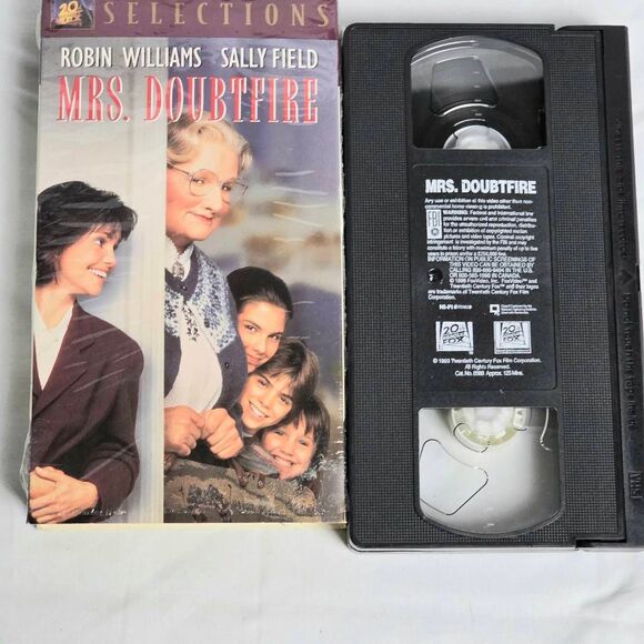 Mrs. Doubtfire VHS (1993) Robin Williams Family Comedy - Picture 3 of 3